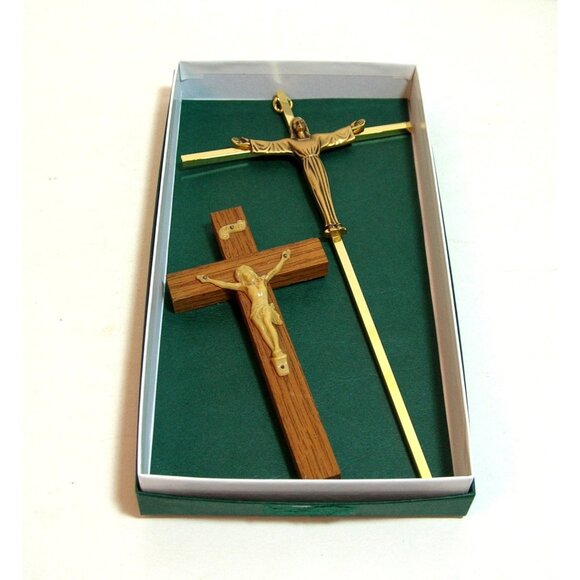 Two Vintage Crucifixes Catholic Christian Crosses - Picture 1 of 4